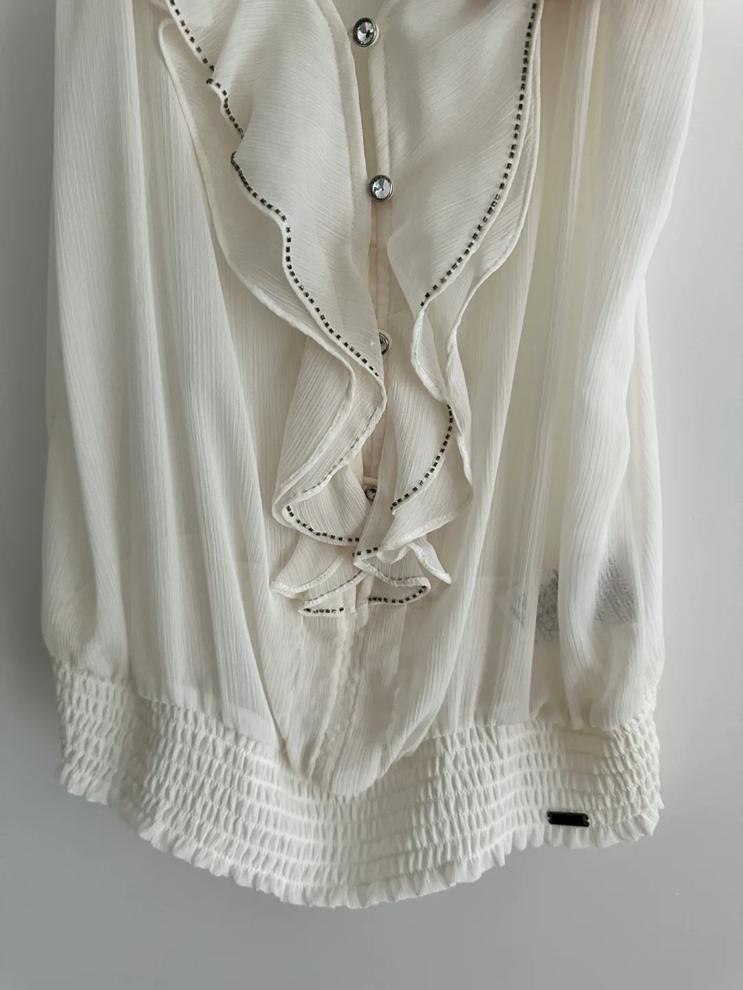 Selling brand new Guess cami in size small image indicator(2)