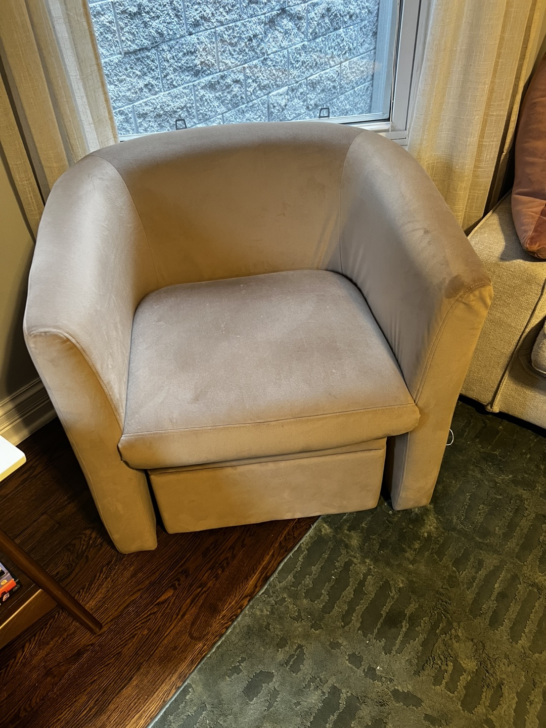 Barrel Chair w/ Storage Ottoman