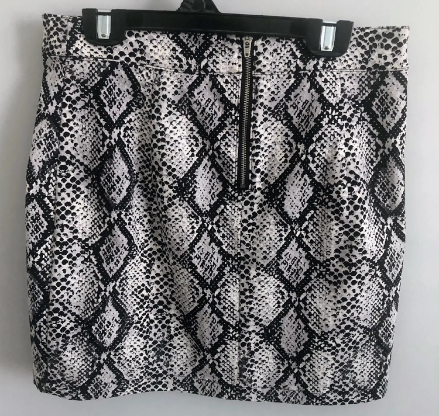 Snakeskin Print Mini Skirt - Size S image indicator(2)