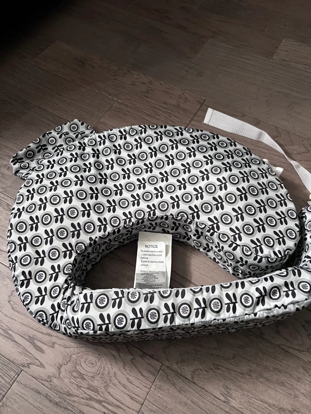 My Brest Friend Nursing Pillow image indicator(8)