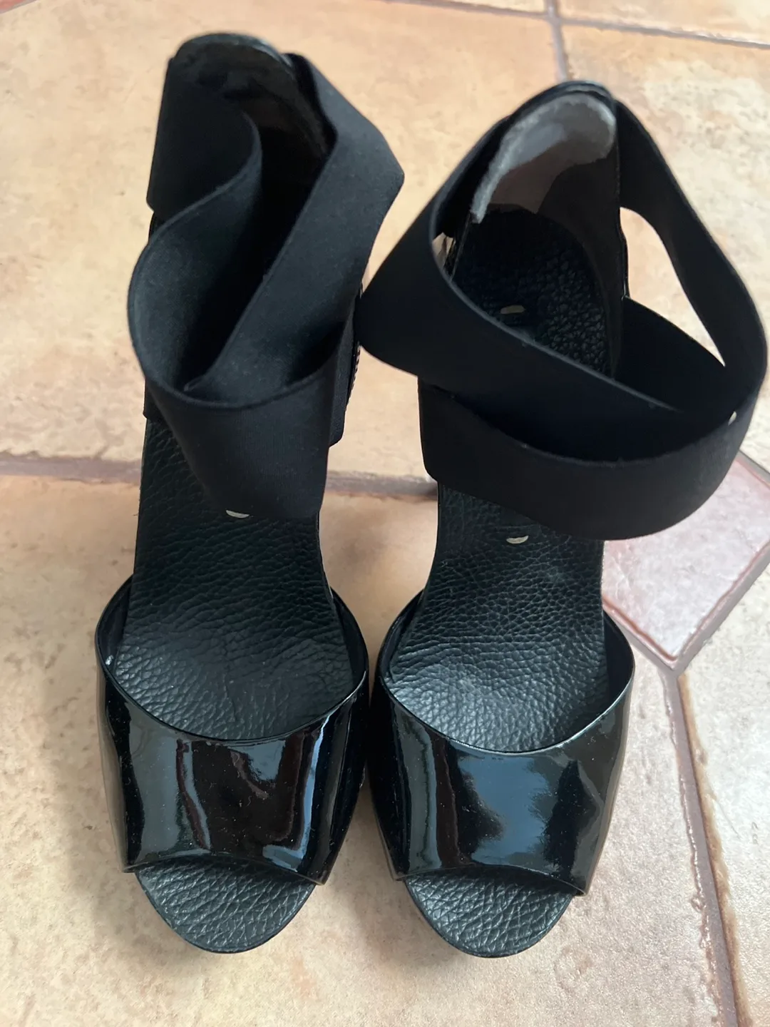 Max Azria Patent Heels with Elastic Straps thumbnail