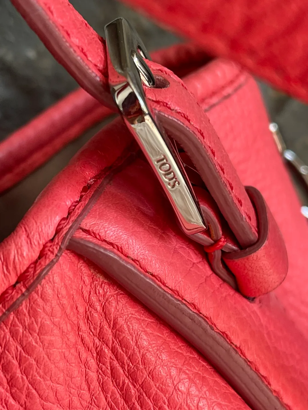 Tod's Coral Handbag image indicator(3)