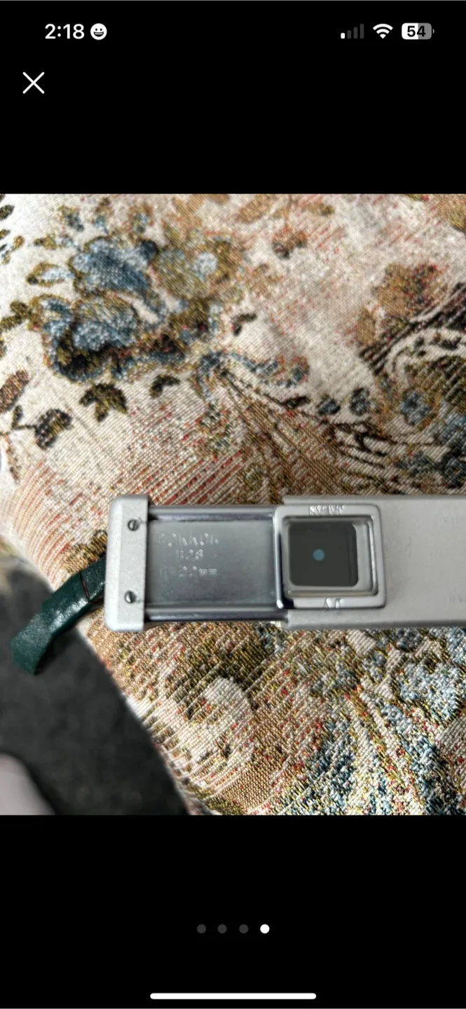 Vintage Camera Viewfinder thumbnail