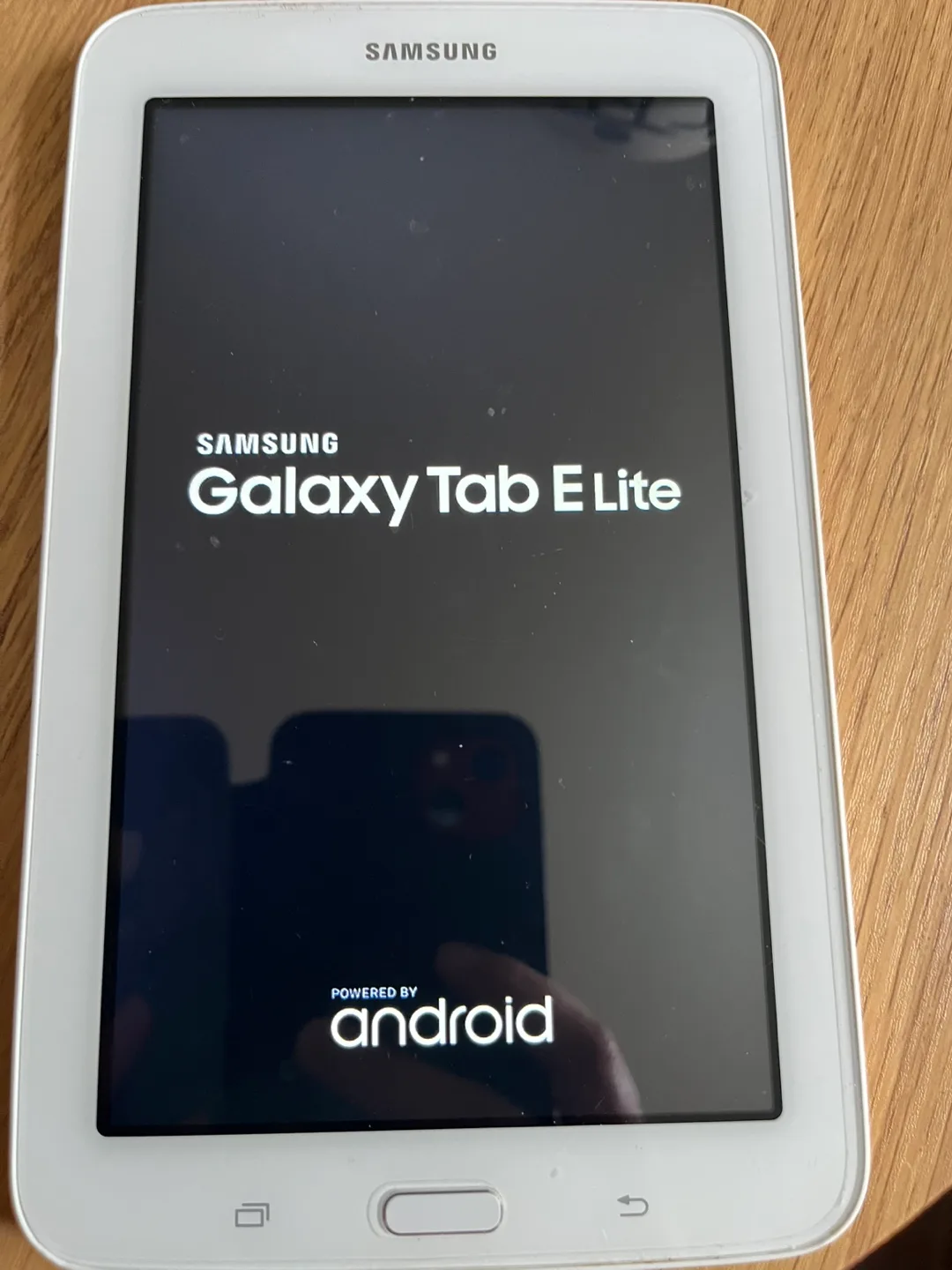 Samsung Galaxy Tab E Lite Tablet image indicator(2)