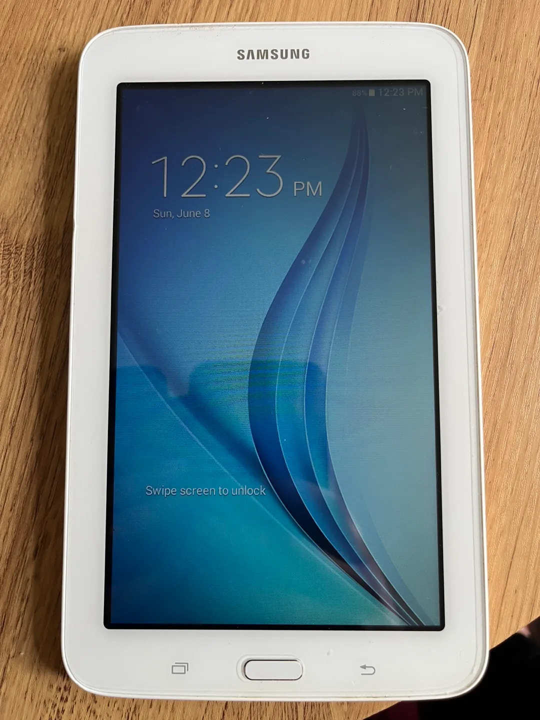 Samsung Galaxy Tab E Lite Tablet thumbnail