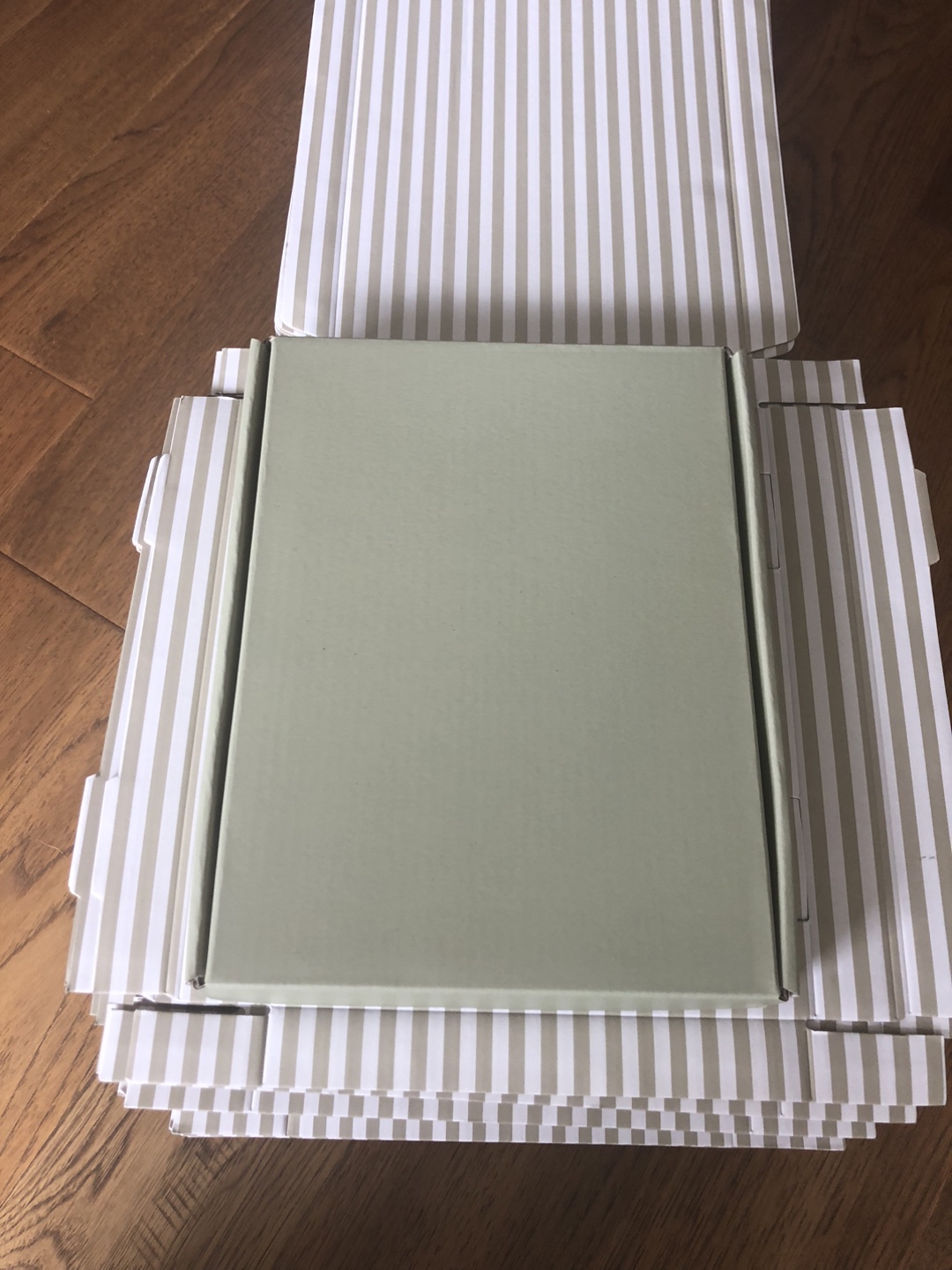 custom design Cardboard gift box for A5 notebook size - photo 4