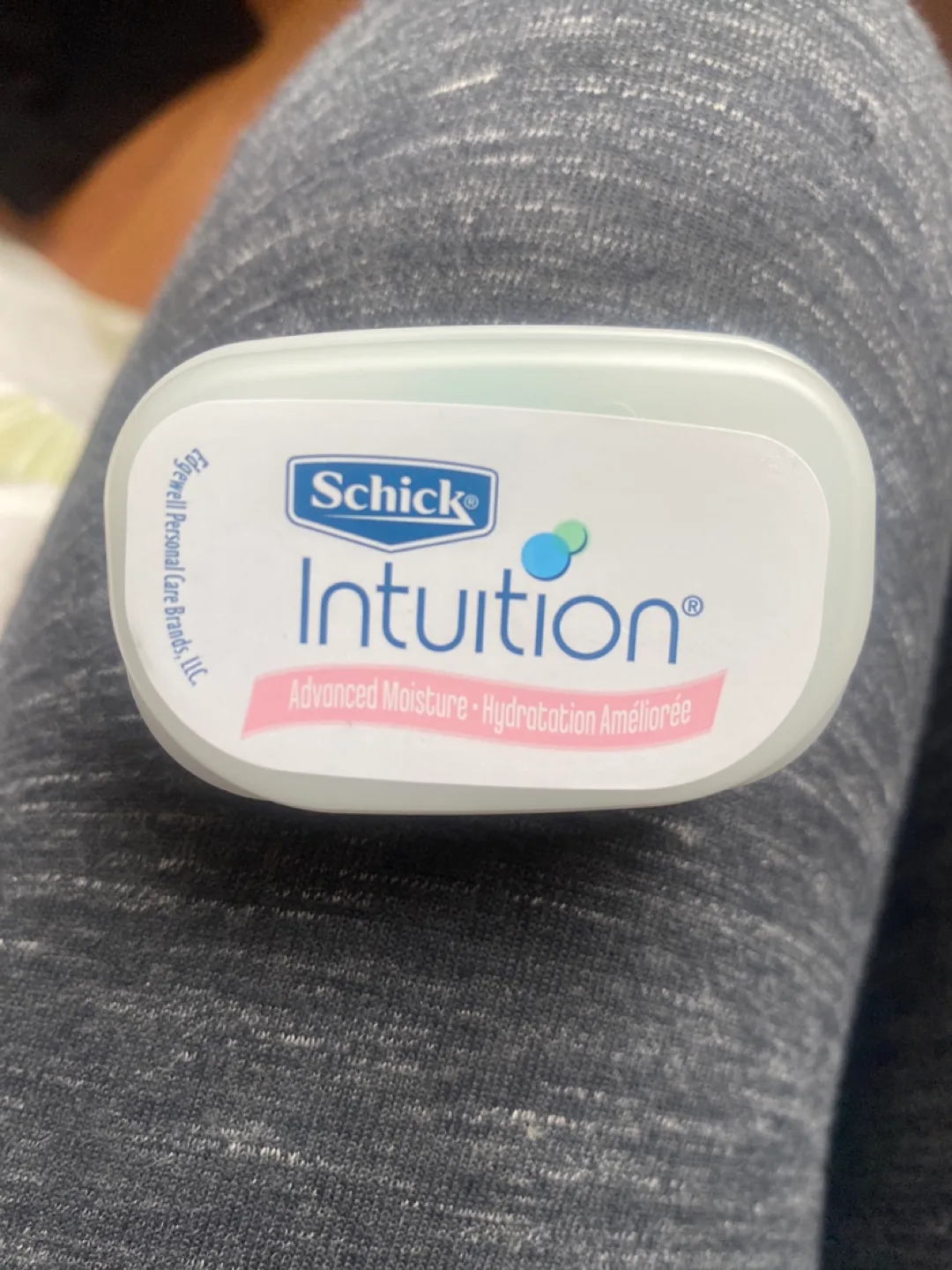 Schick Intuition Razor thumbnail