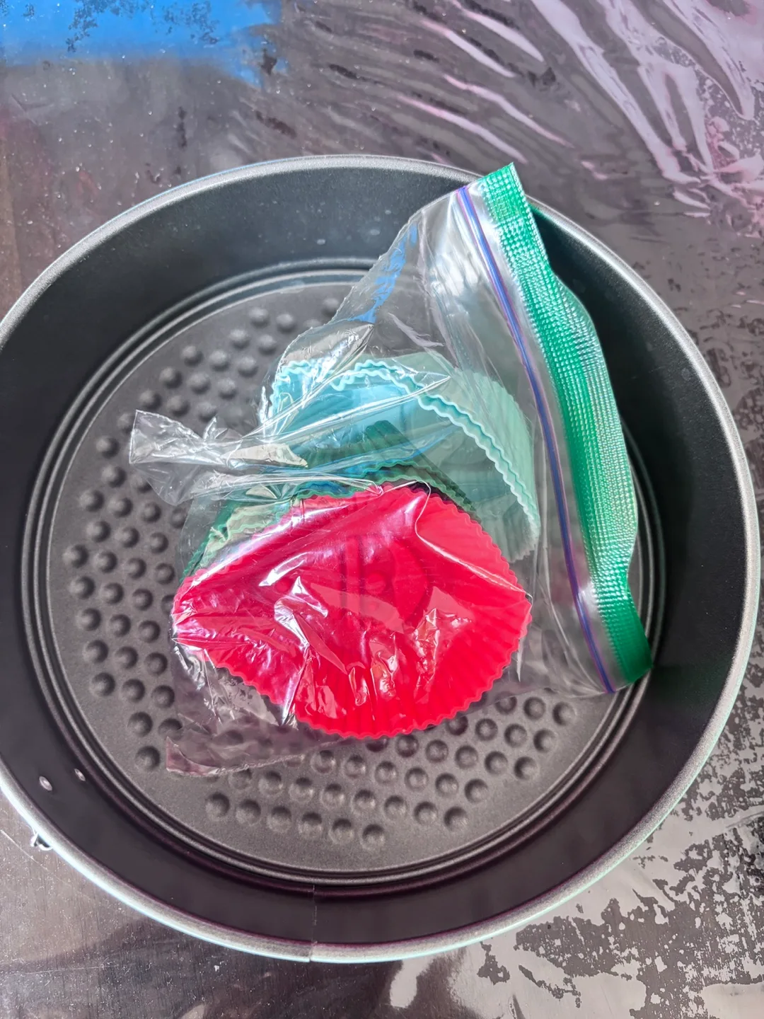 Christmas Silicone Baking Cups with springform Pan thumbnail