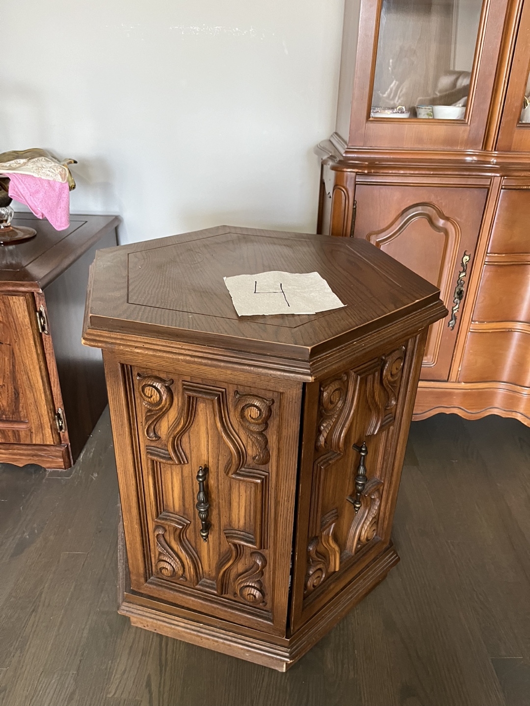 Vintage Side Table with Cabinet - photo 4