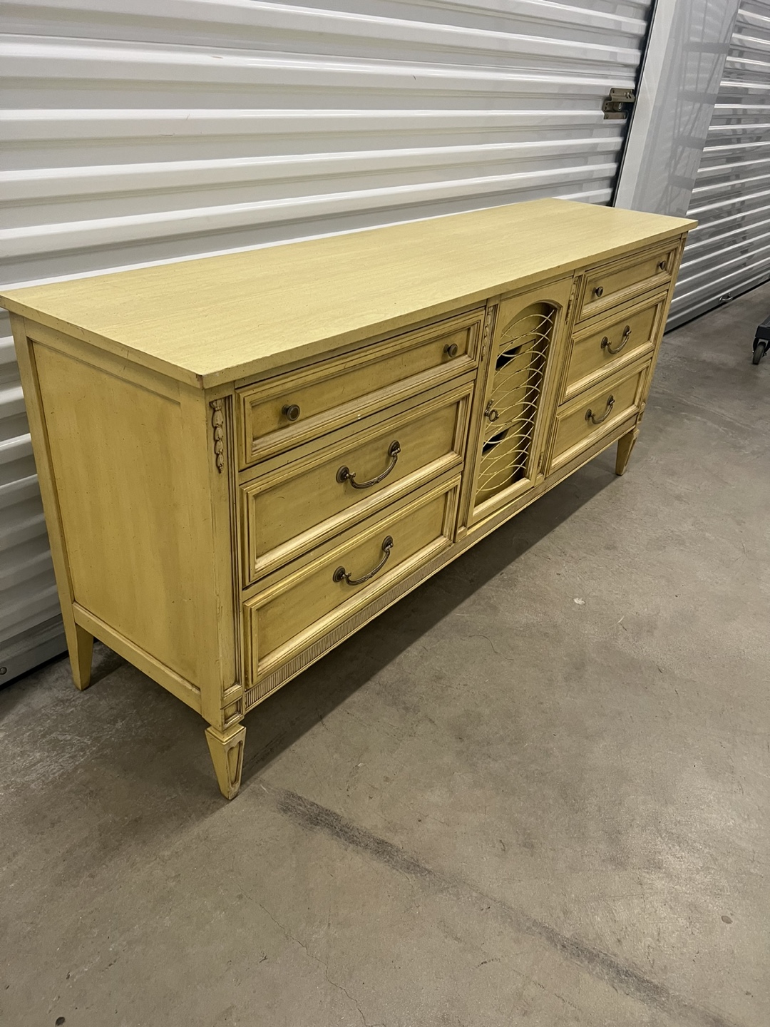 Wooden 9 drawers dresser - photo 4