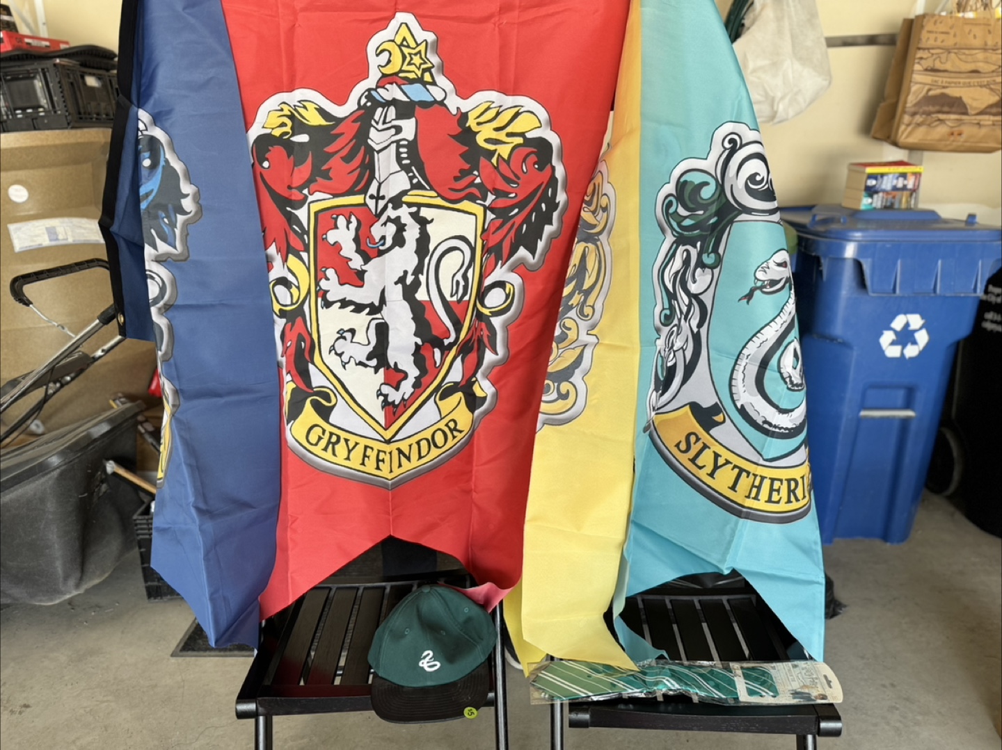 Hogwarts House Banner & Accessories Bundle