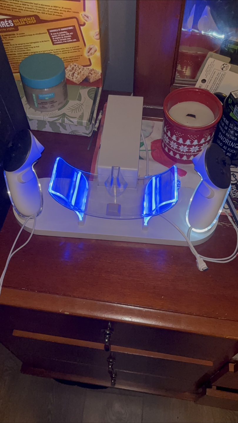 Meta Quest 3, extra battery and charging dock - photo 2