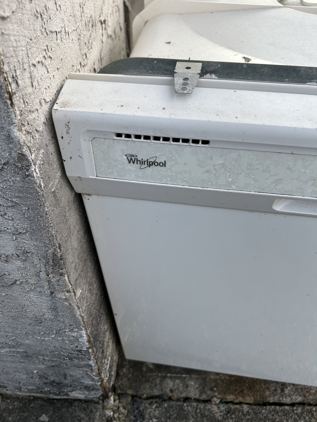 Whirlpool Dishwasher - photo 3