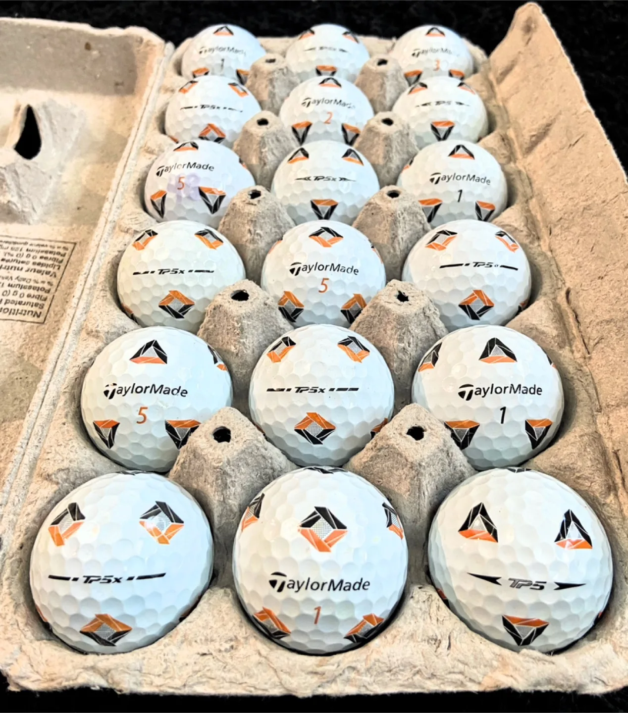 18 Taylormade TP5 / TP5x Pix Golf Balls thumbnail