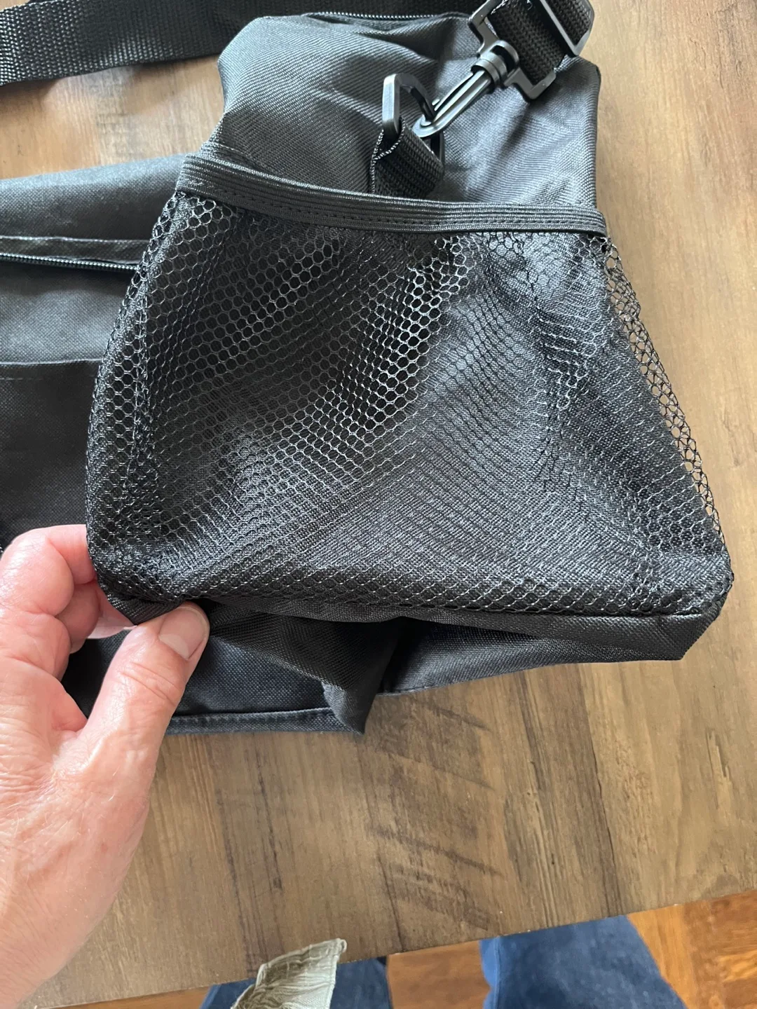 Black Gym Bag with Shoulder Strap image indicator(3)