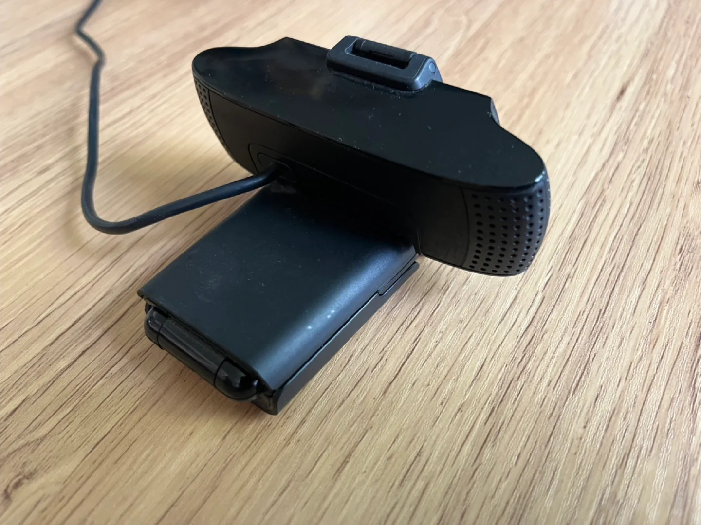 Logitech HD Webcam image indicator(4)