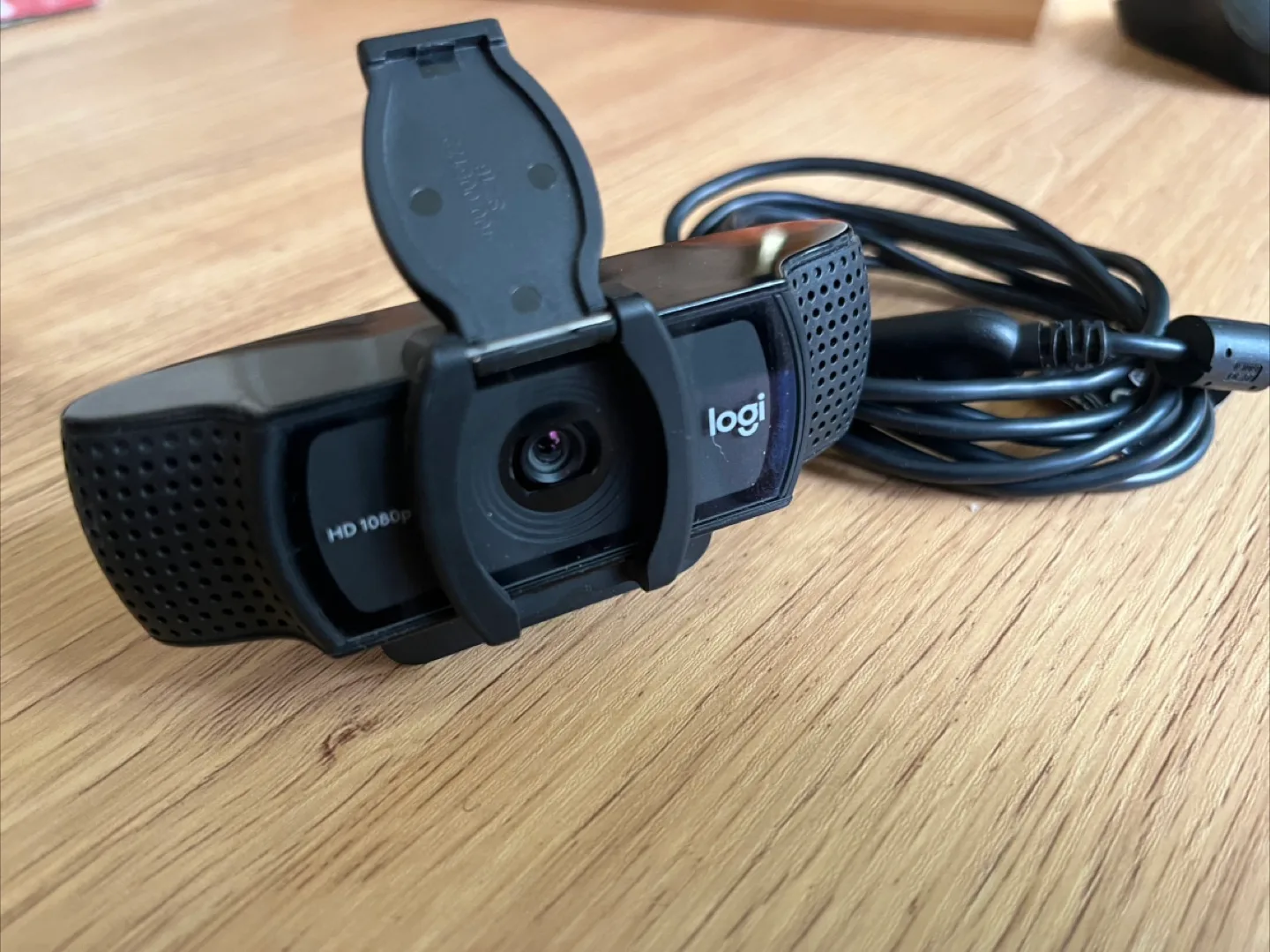 Logitech HD Webcam thumbnail