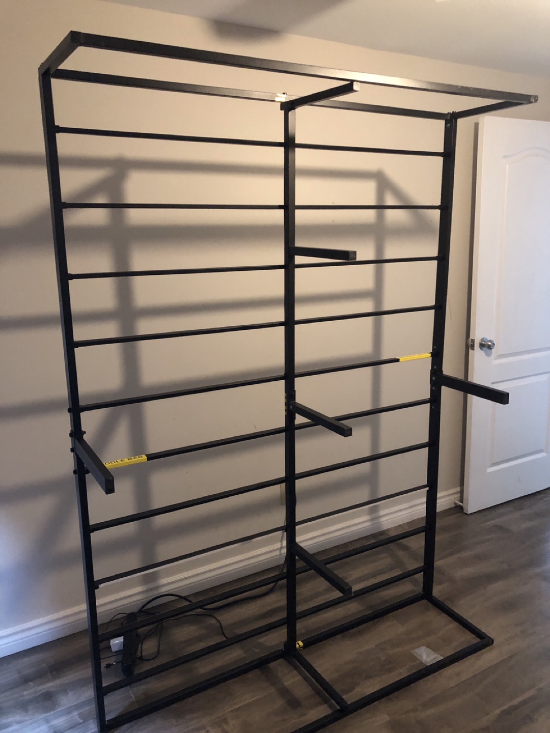 QUEEN/double Metal Bed Frame - photo 2