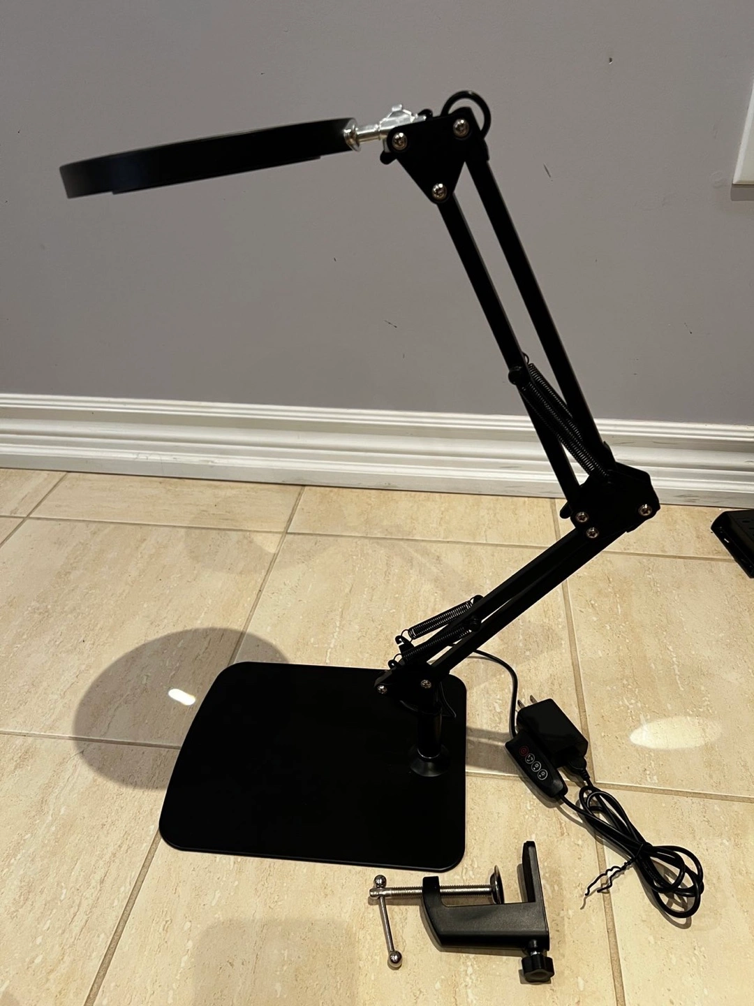 LED Ring Light Magnifying Lamp | Karrot