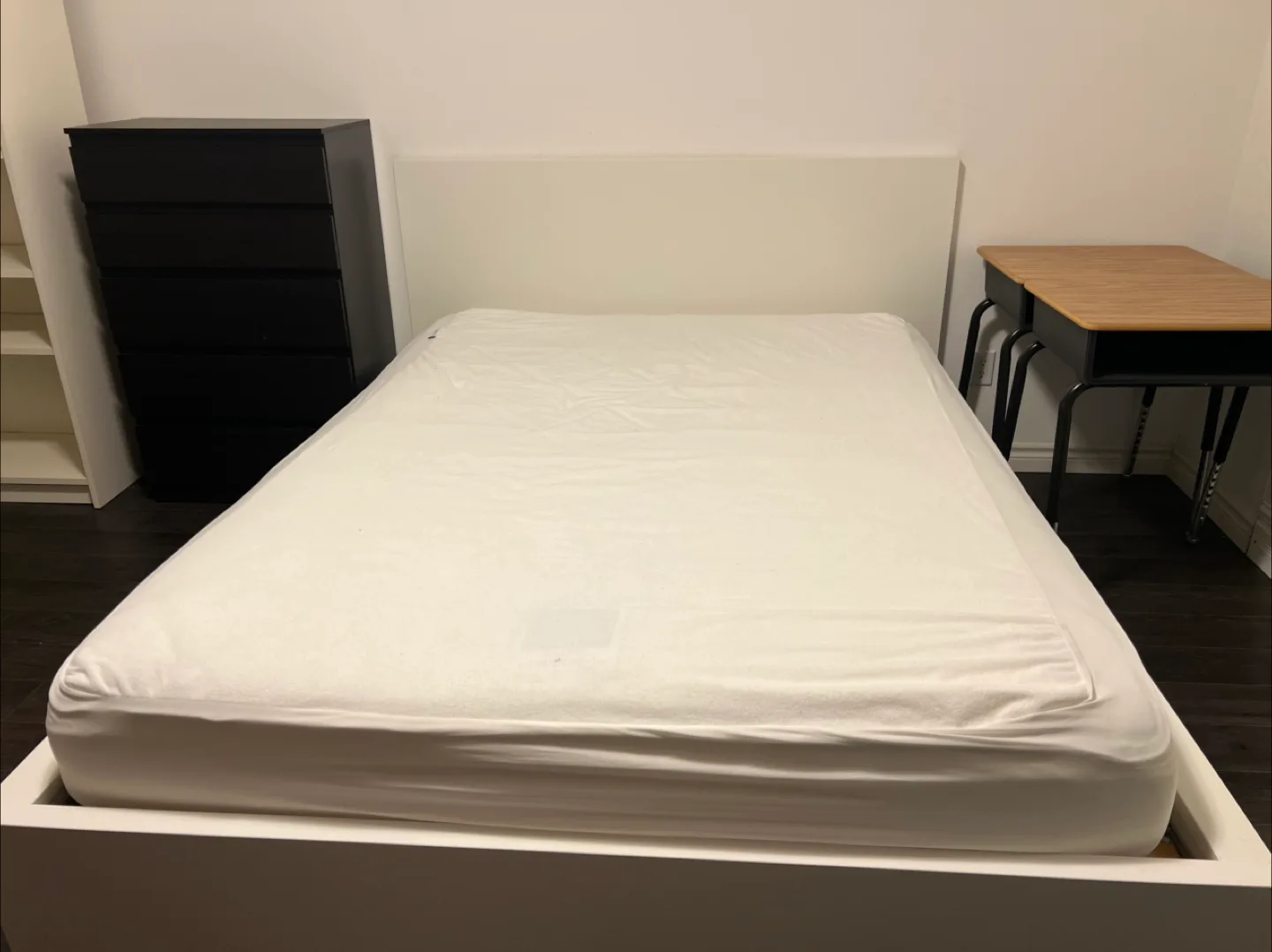 Queen size White Bed Frame with Mattress thumbnail