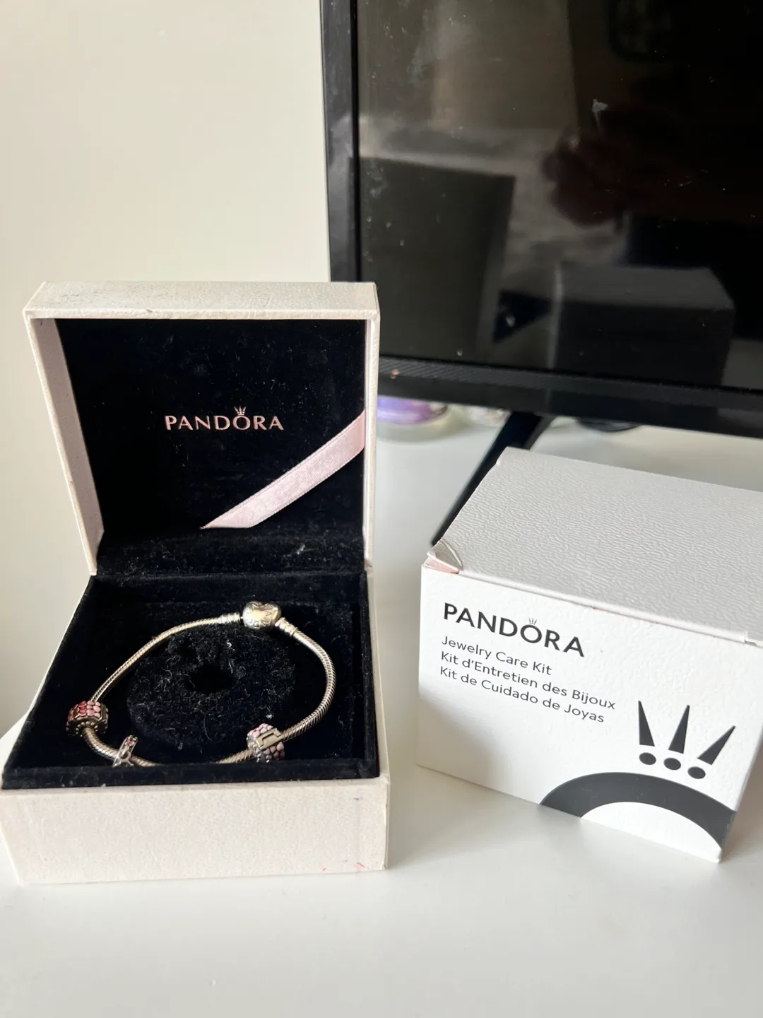 Pandora Bracelet with Charms thumbnail