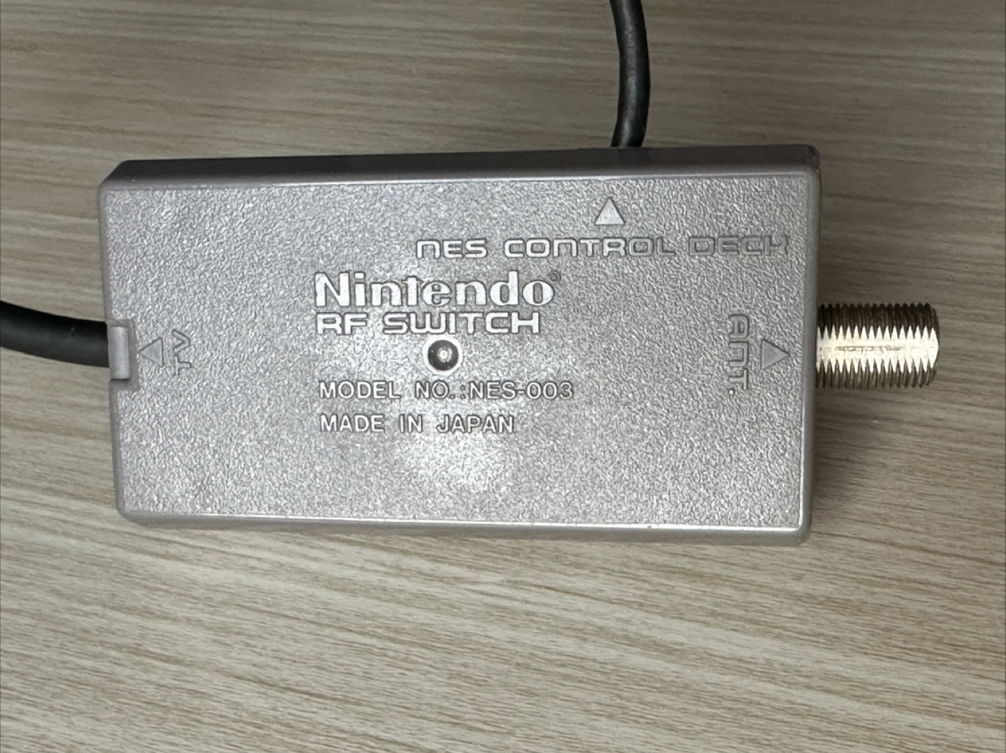 Original Nintendo RF Switch – NES/SNES - photo 2