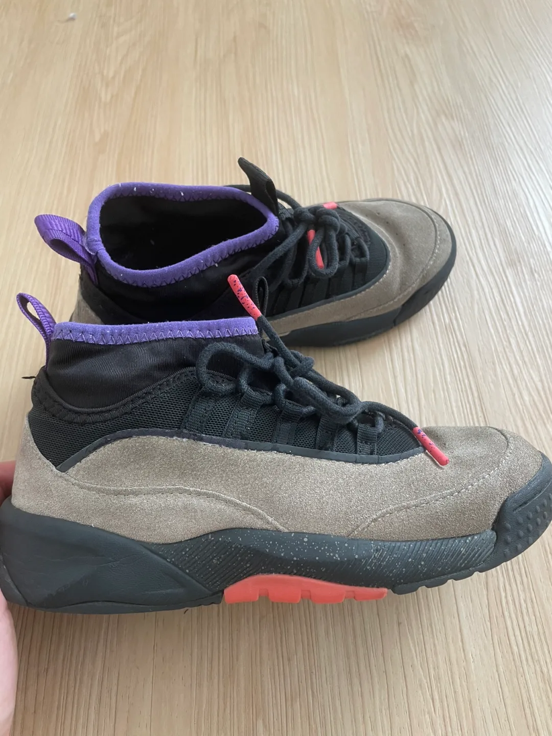 Zara boy’s Sneakers, size 2,5 image indicator(3)