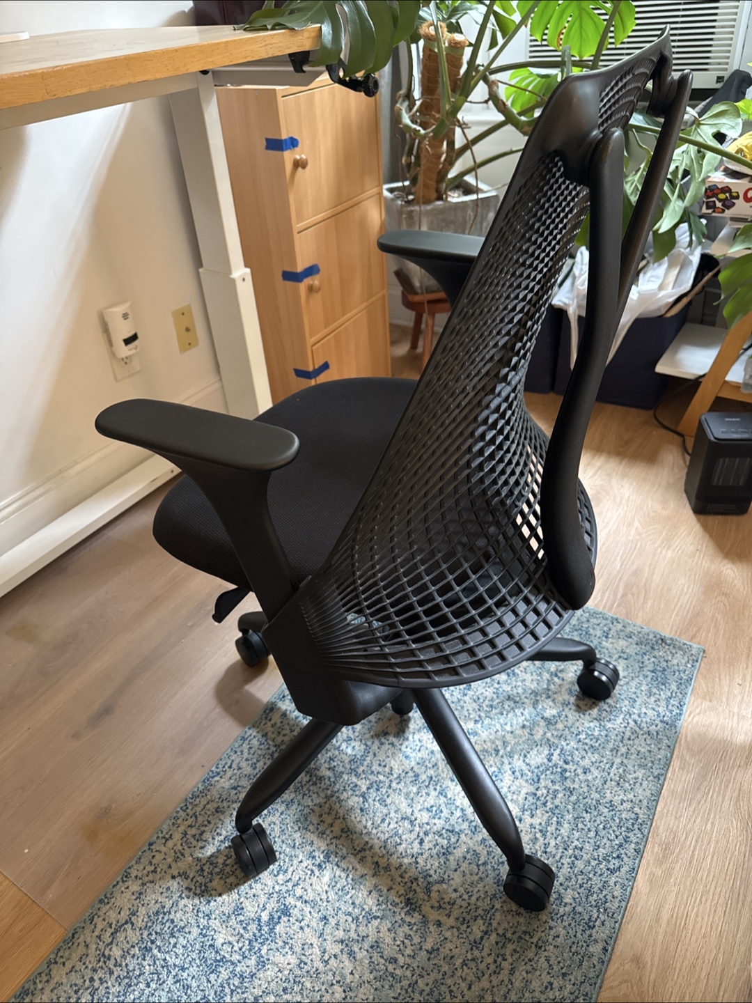 Herman Miller Ergonomic Chair - photo 2
