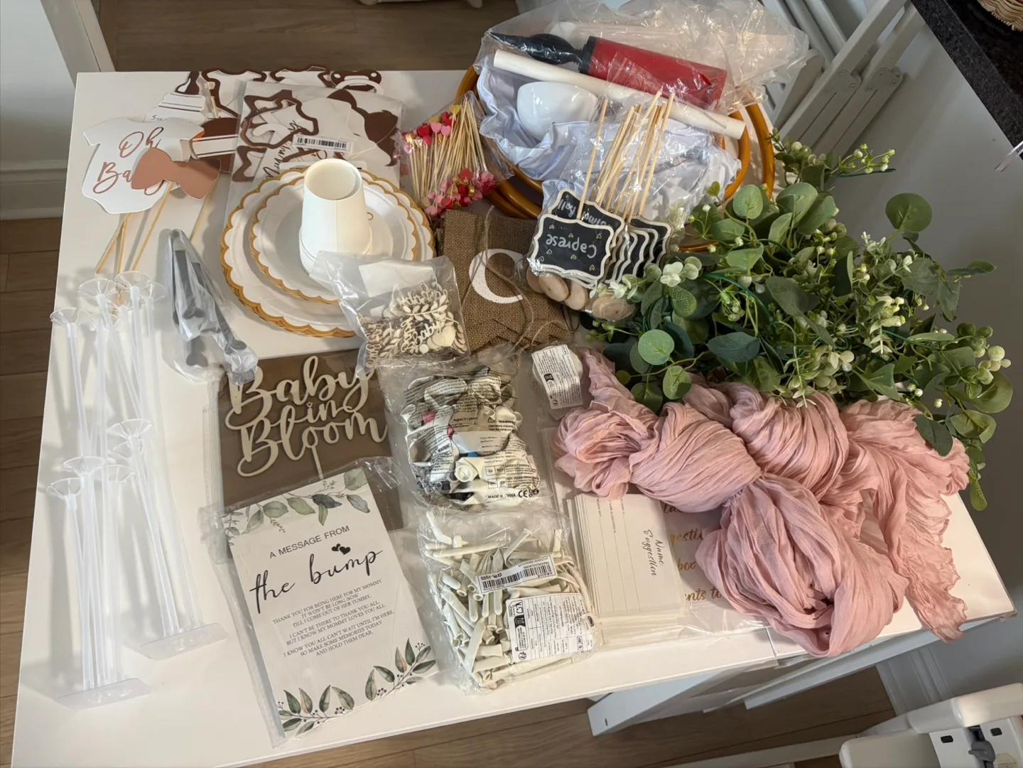 Baby Shower Party Supplies / baby shower decorations thumbnail