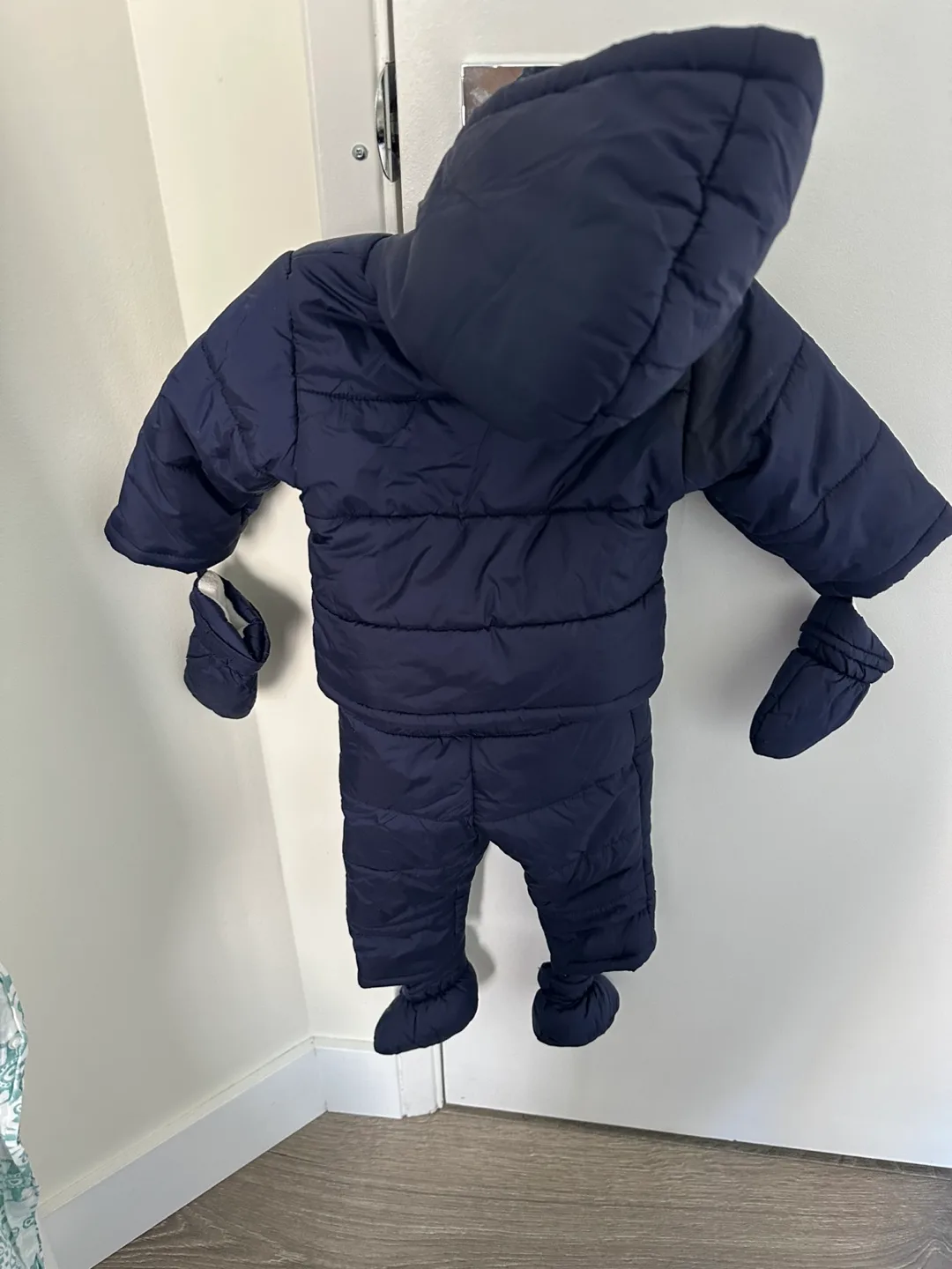 Newborn/Baby Snowsuit With Mittens