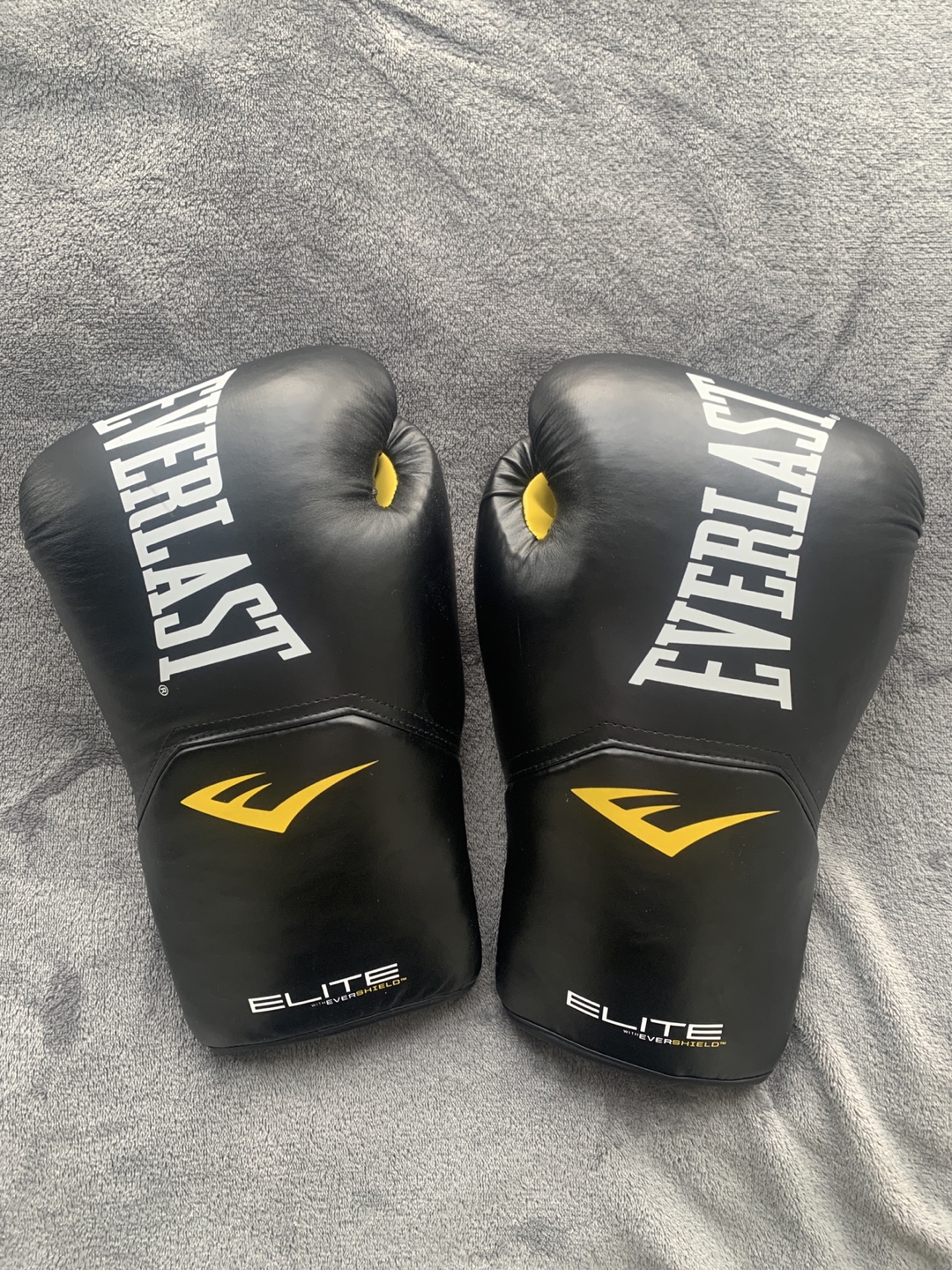 Everlast Boxing Gloves 16oz