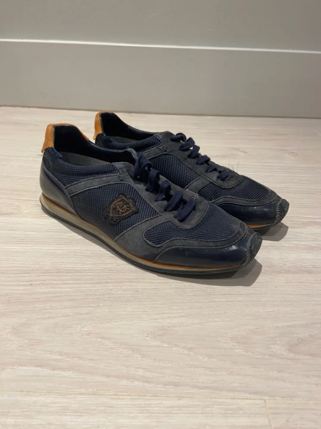 Women’s Massimo Dutti Sneakers thumbnail