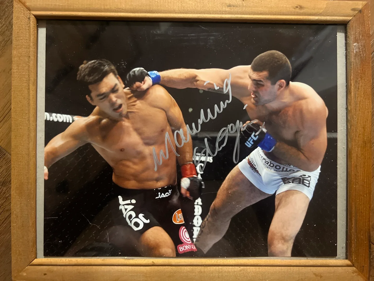 Framed Signed Photograph of Shogun vs Machida image indicator(2)