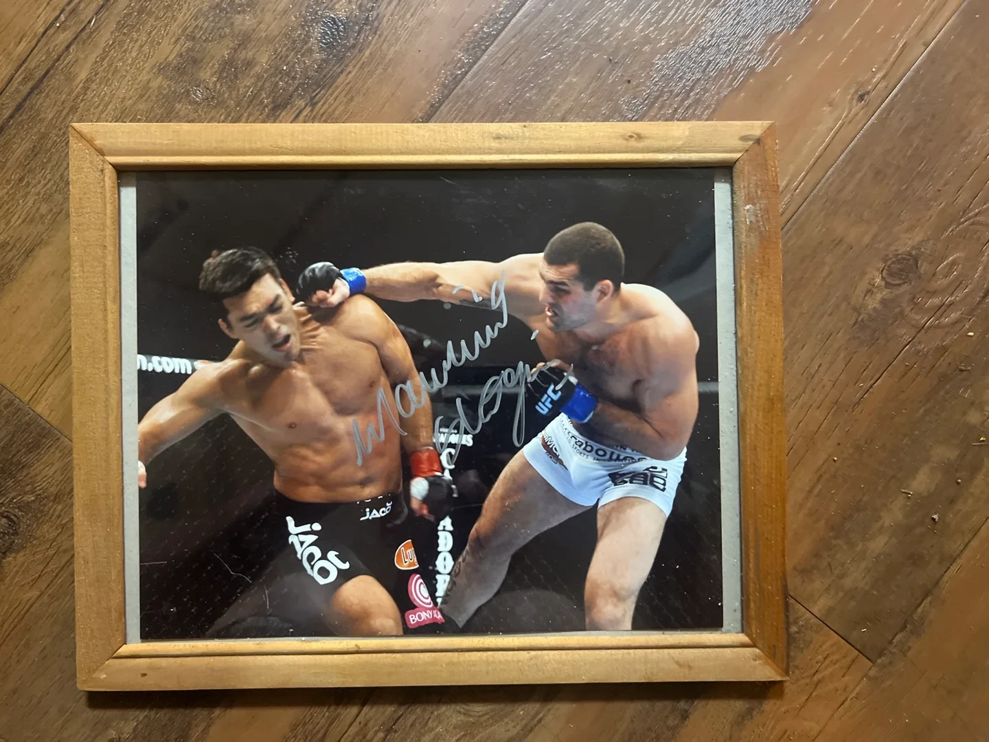 Framed Signed Photograph of Shogun vs Machida image indicator(4)