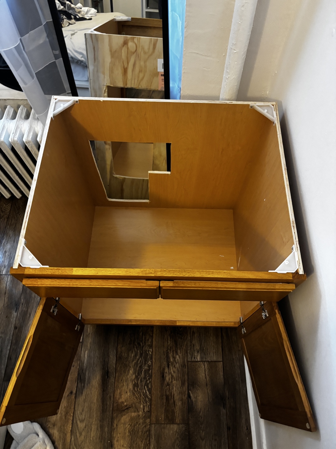 NEW Wooden Kitchen Sink Cabinet / Brand New - photo 4