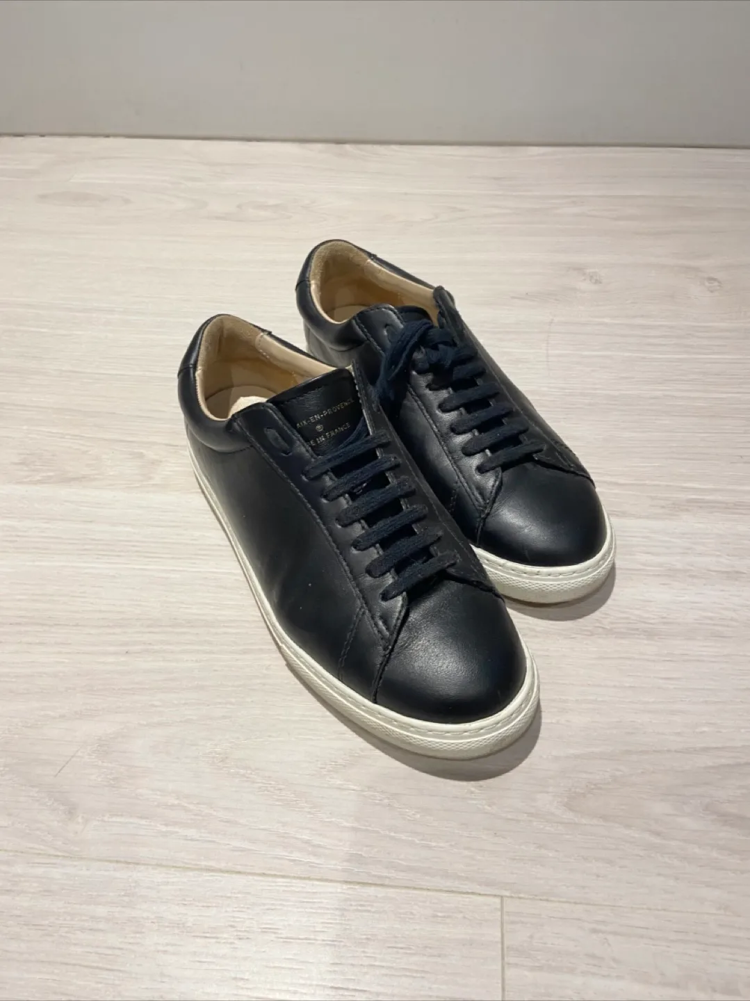 Women’s Zespa Black Leather Sneakers thumbnail