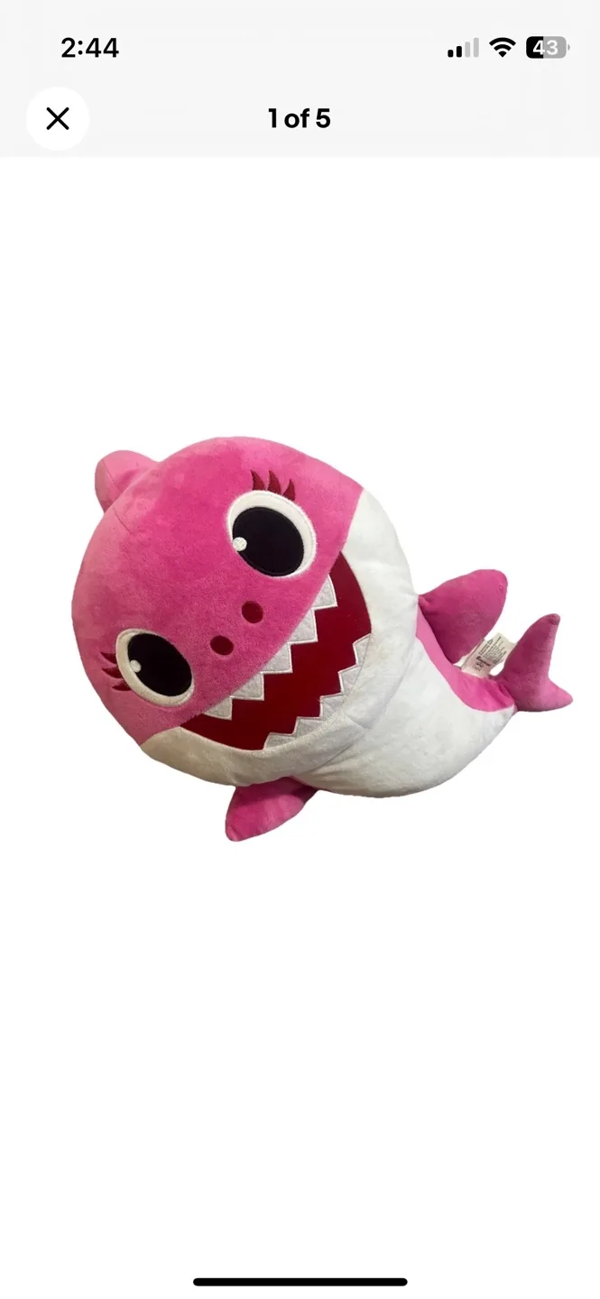 Mommy Shark Da Do Do She sings she works 2019 image indicator(3)