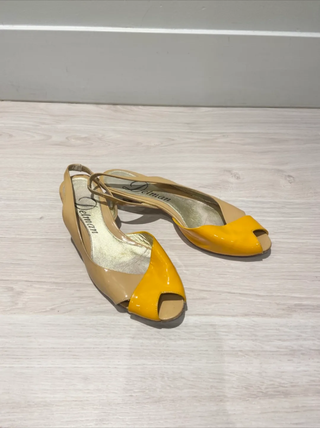 Delman patent leather Slingback kitten Heels thumbnail