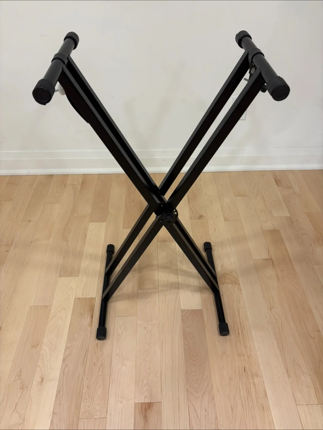 Black Keyboard Stand image indicator(4)