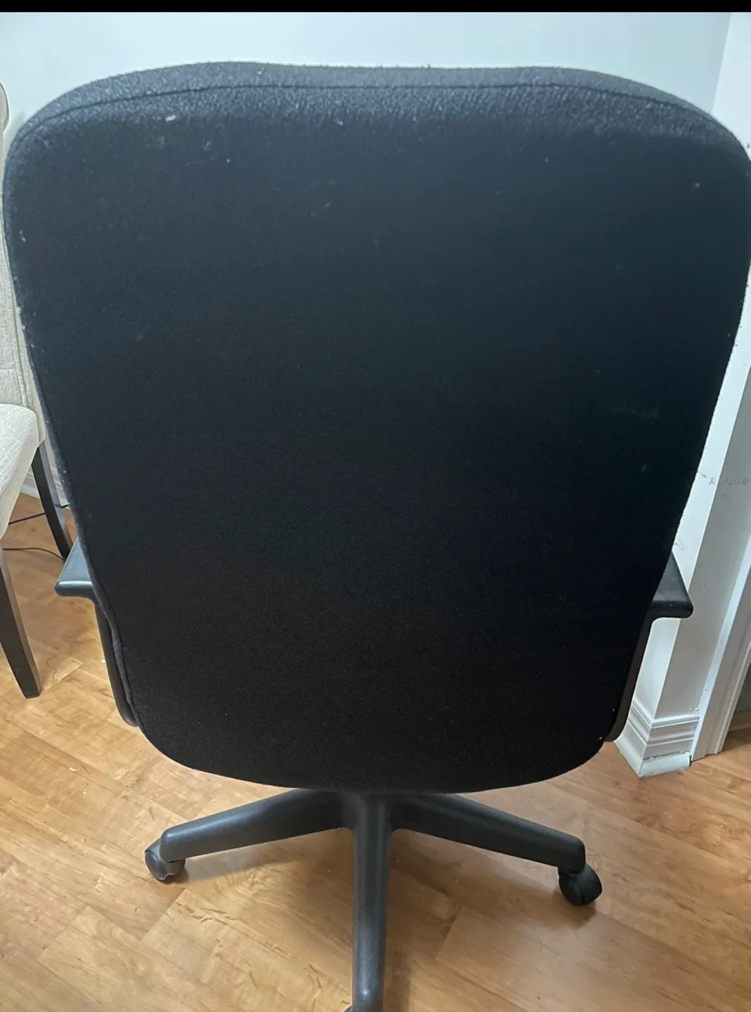 Black Office Chair image indicator(3)