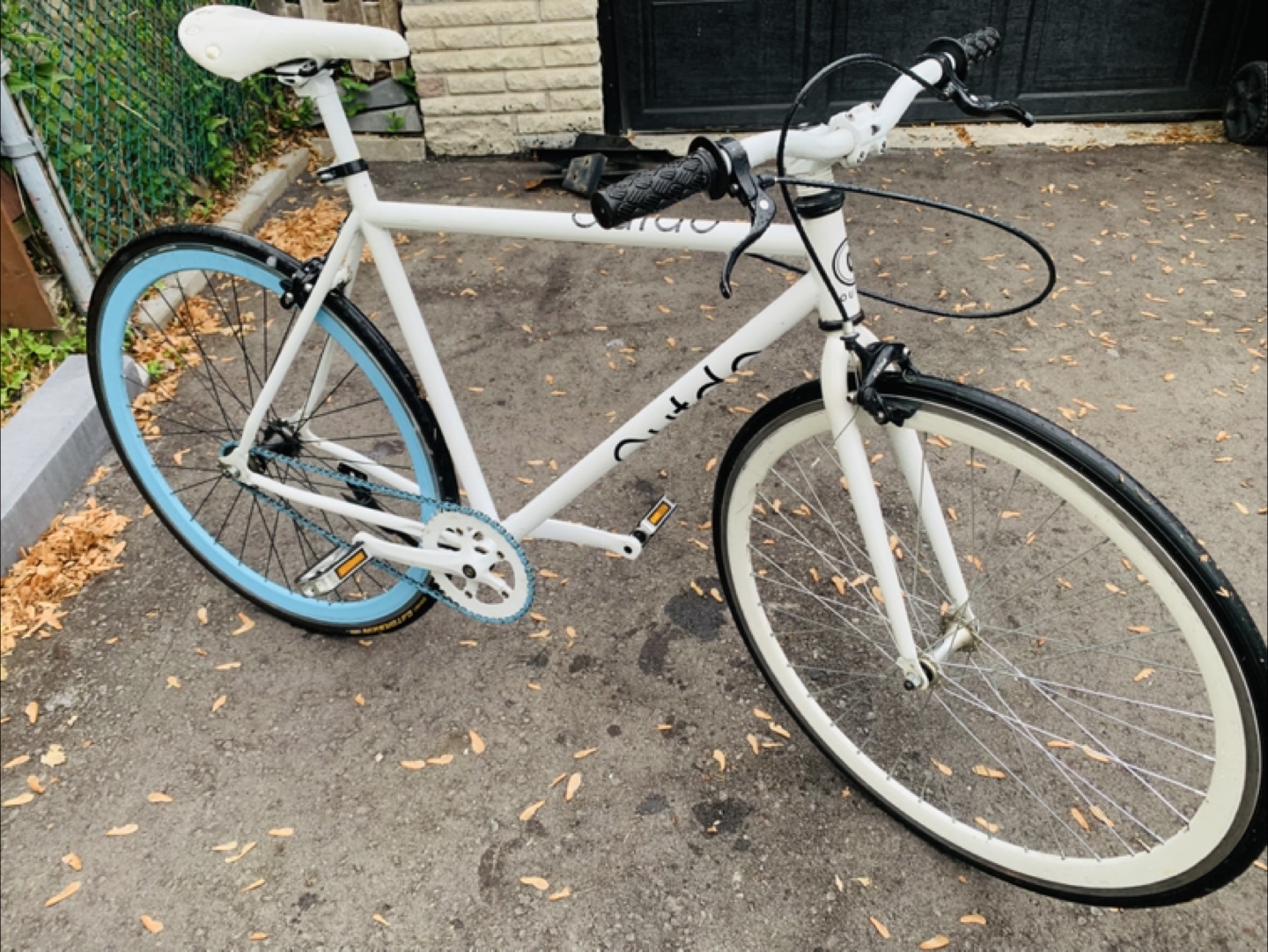 Outdo single/fixie road bike