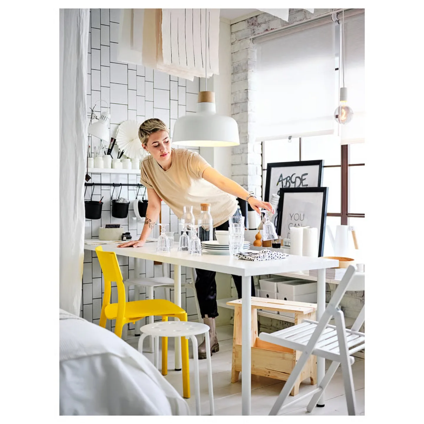 White Table Top image indicator(7)