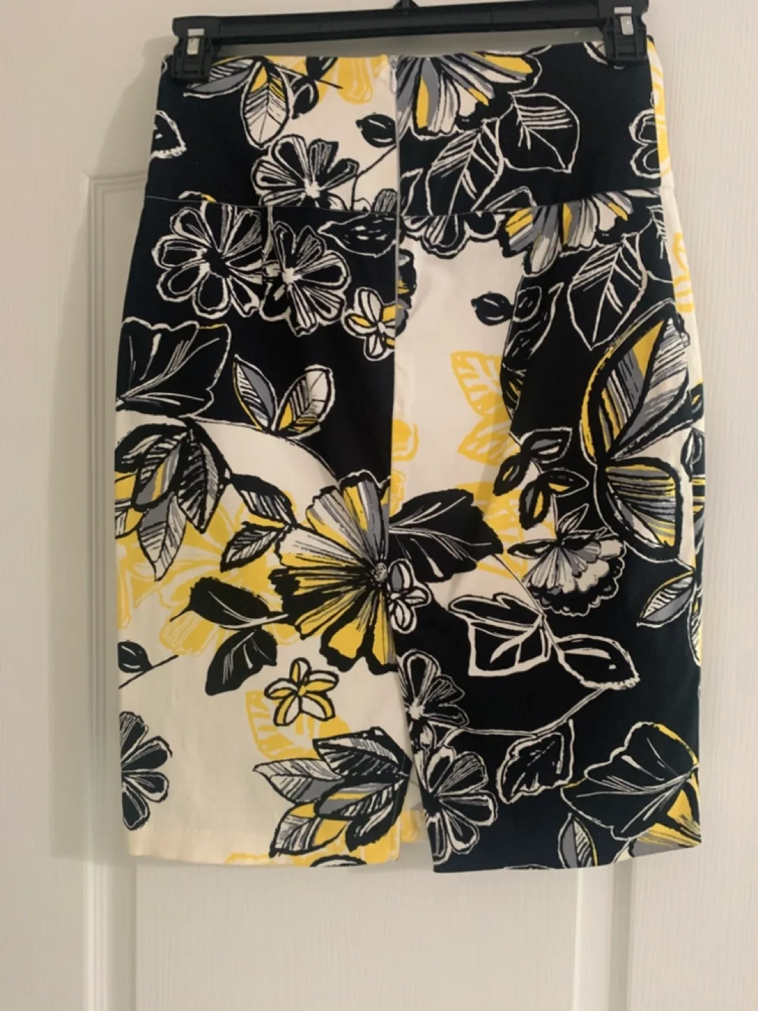 Floral Print Pencil Skirt image indicator(2)