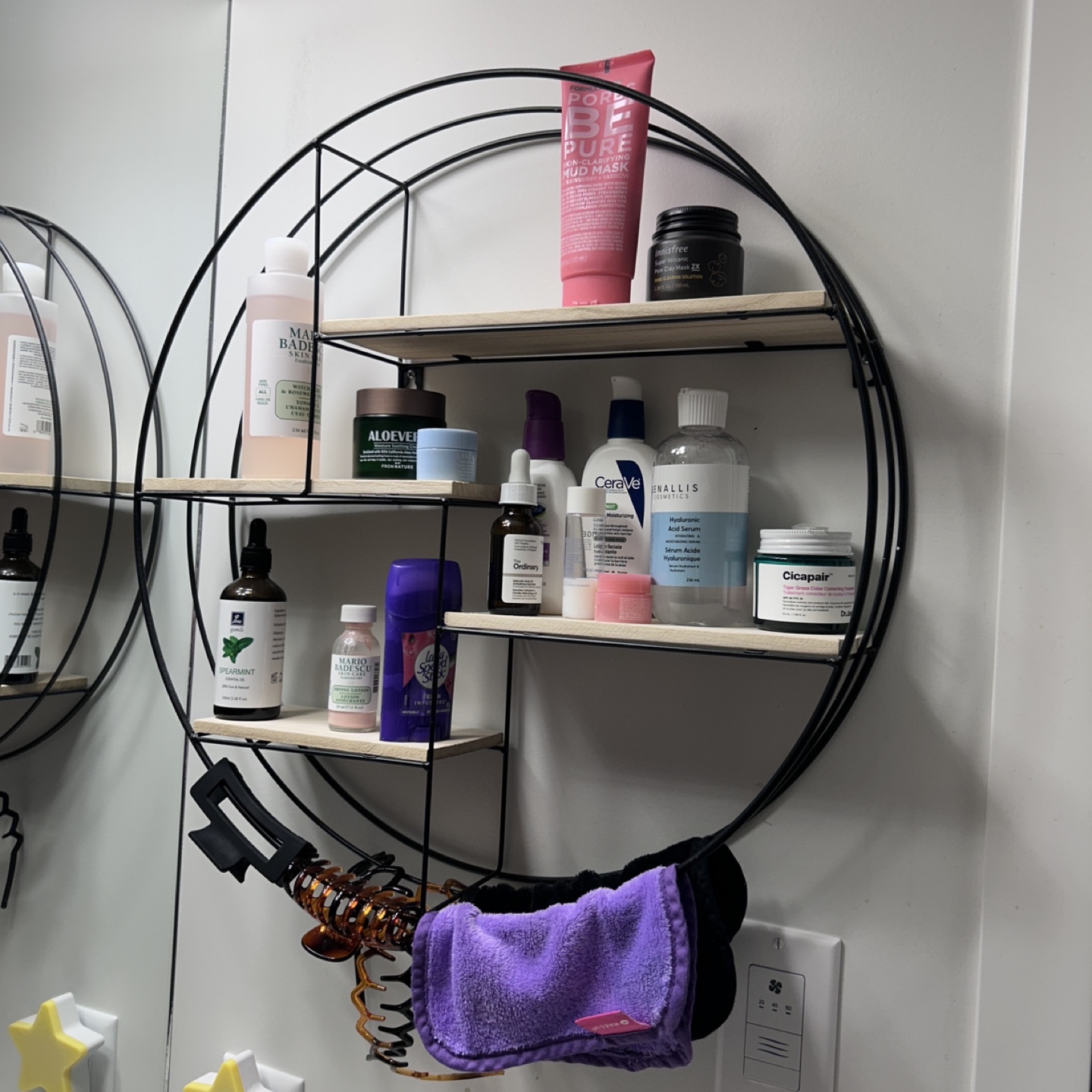Black Metal Circular Shelf