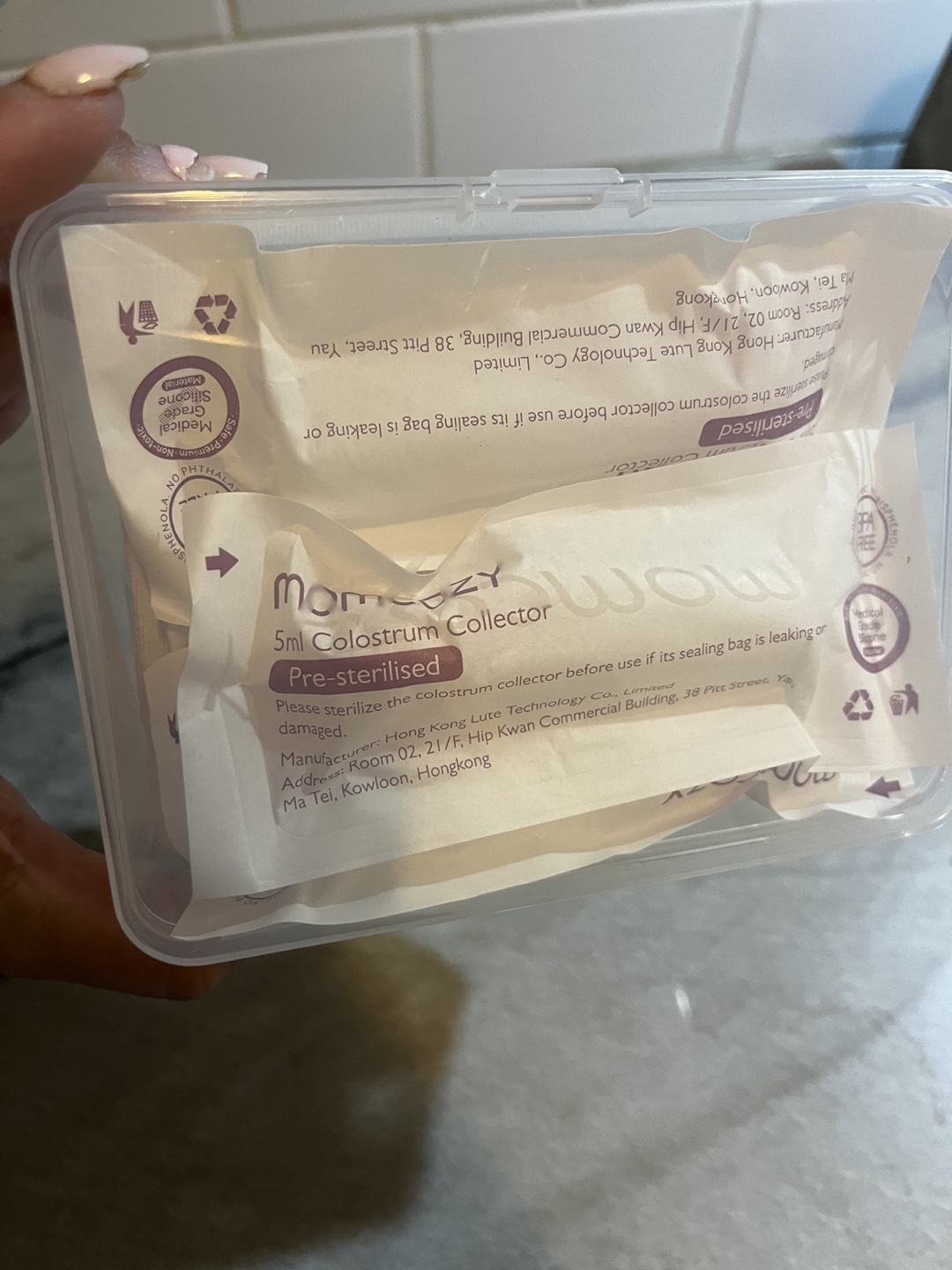 Spectra breast pump and breastmilk bags - photo 3