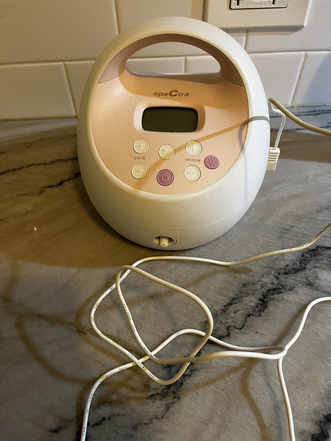 Spectra breast pump and breastmilk bags