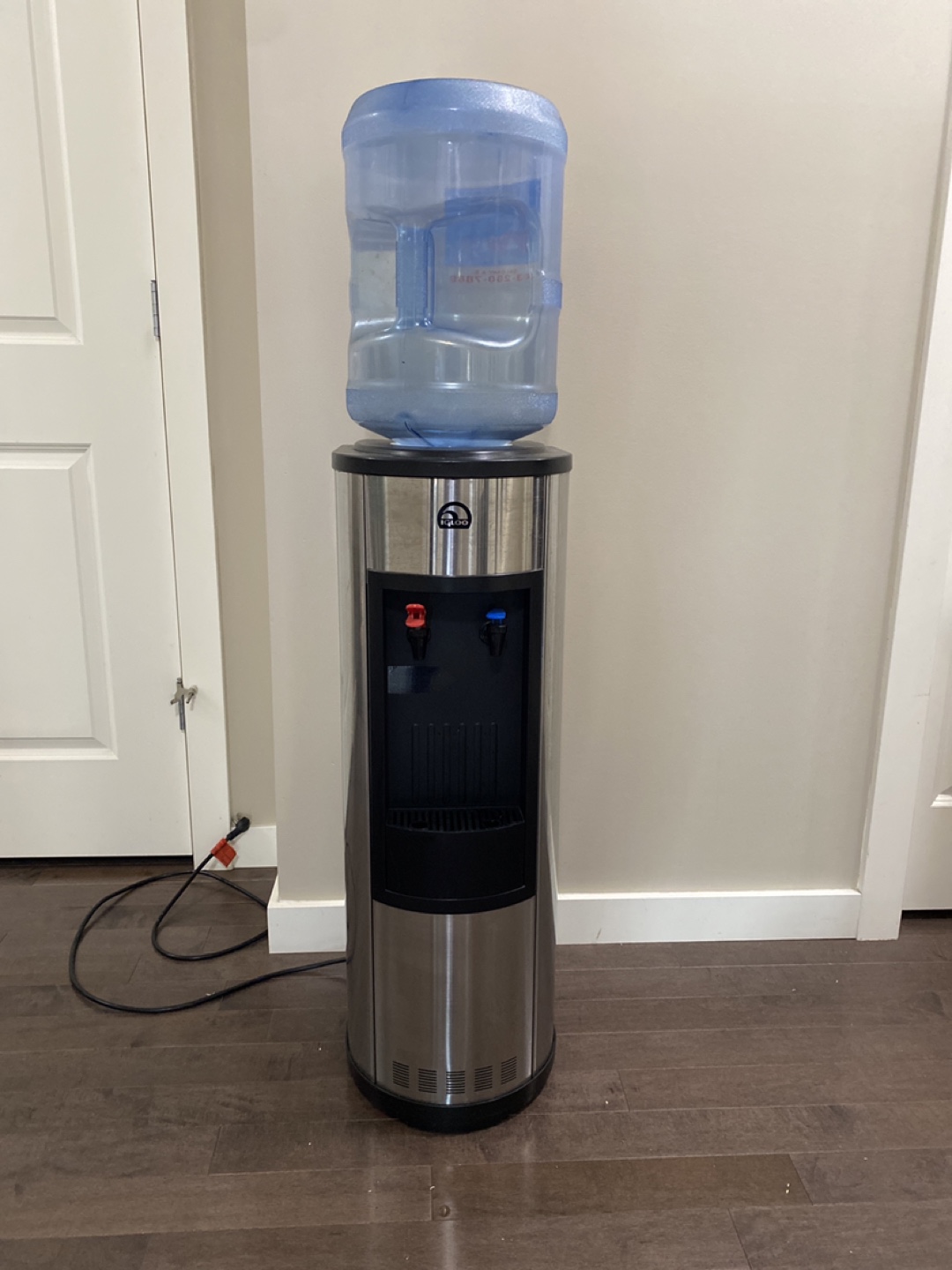 Igloo Water Dispenser