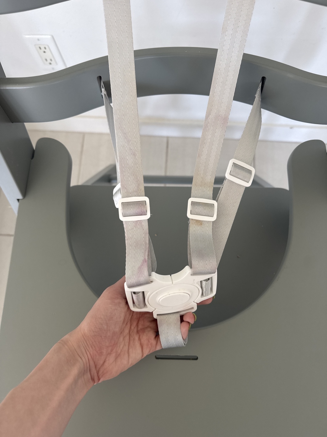 Adjustable High Chair - photo 3
