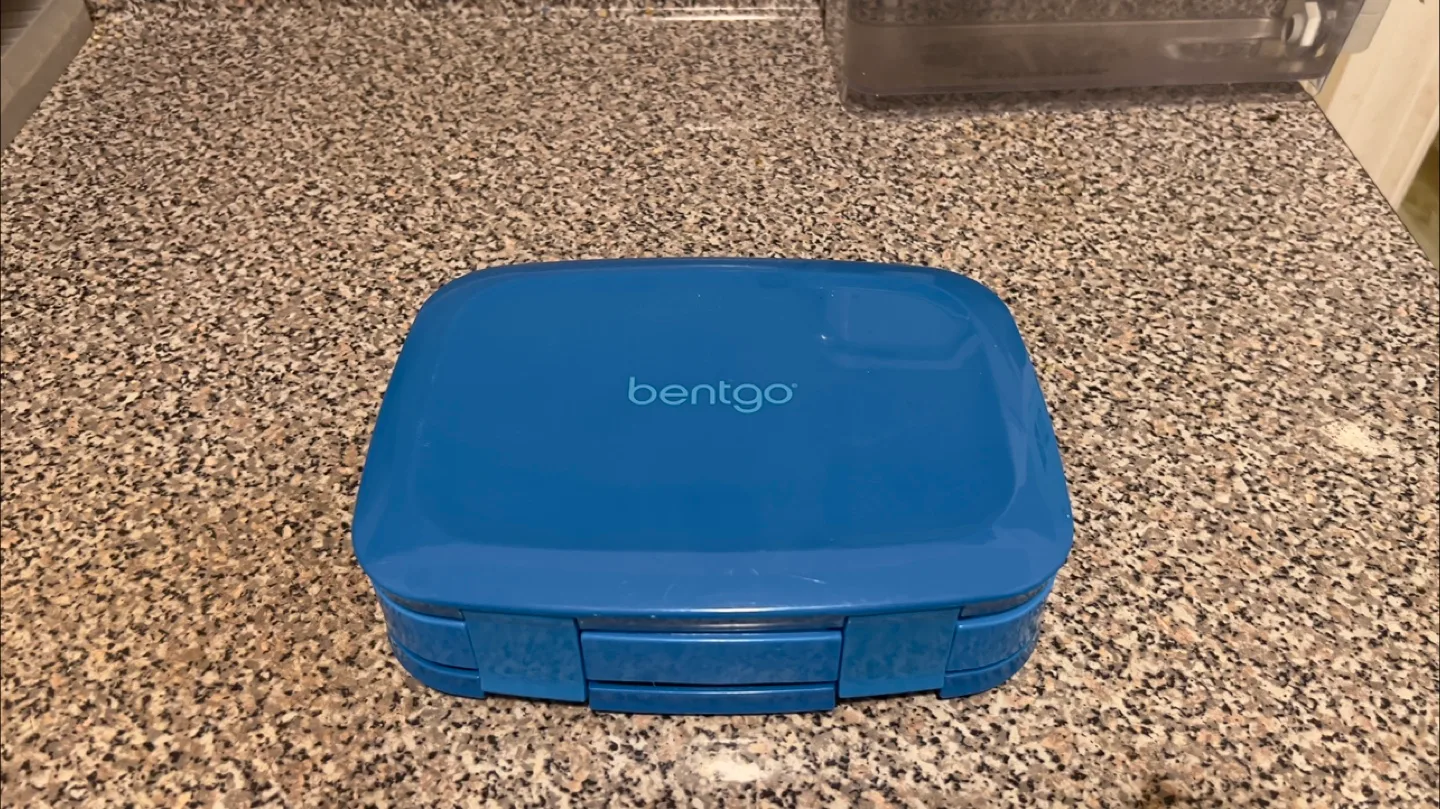 Blue Bentgo Lunchbox thumbnail