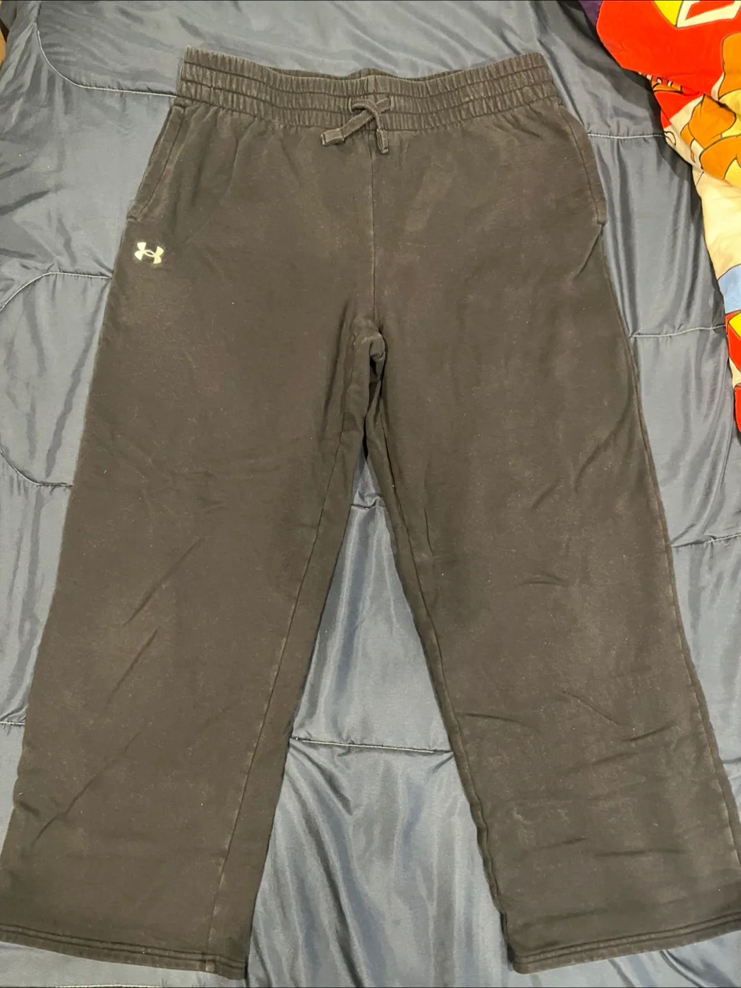 XL woman Under Armour Matching Hoodie and Joggers Set image indicator(5)